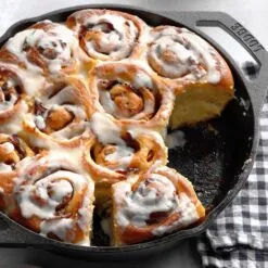 CINNAMON BUNS